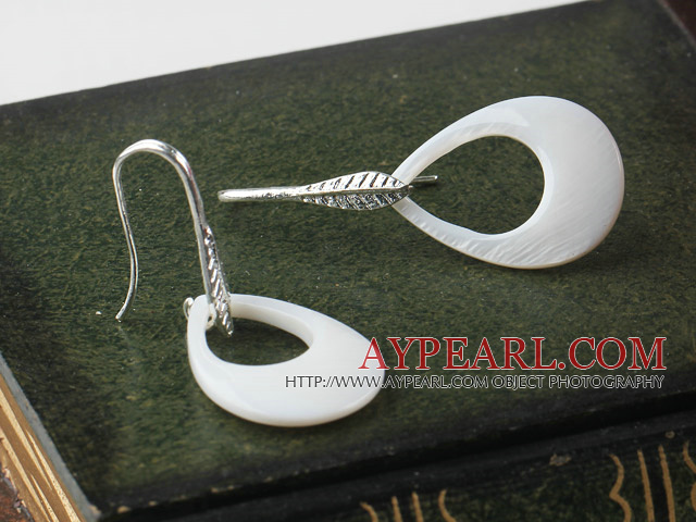 fashion style drop shape big white lip shell earrings