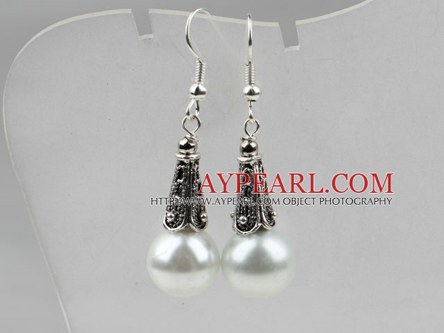 Classic Design White Color Shell Beads Earrings