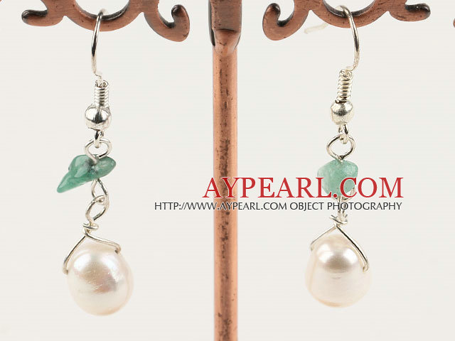 Lovely Chipped Aventurine And White Freshwater Pearl Drop Earrings With Fish Hook