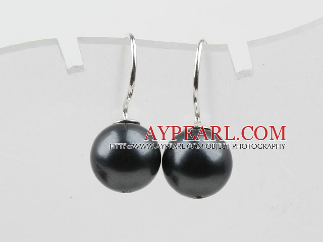 Classic Design Round Shape 10mm Black Seashell Beads Earrings
