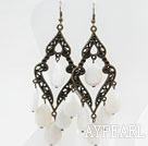 Vintage Big Drop Shape White Teardrop Lip Shell Dangle Earrings
