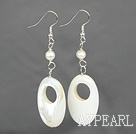 Simple Style White Freshwater Pearl And Hollow Shell Dangle Earrings With Fish Hook