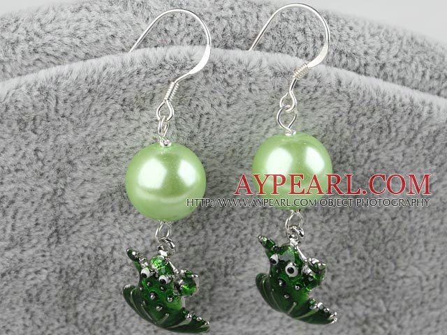 Fashion Round Acrylic Pearl And Green Frog Dangle Earrings With Fish Hook