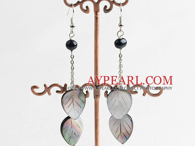 Wonderful Long Chain Loop Style Black Freshwater Pearl And Heart Shape Black Lip Shell Dangle Earrings