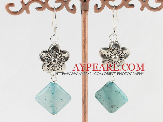 Lovely 14Mm Blue Jade And Flower Charm Dangle Earrings With Fish Hook