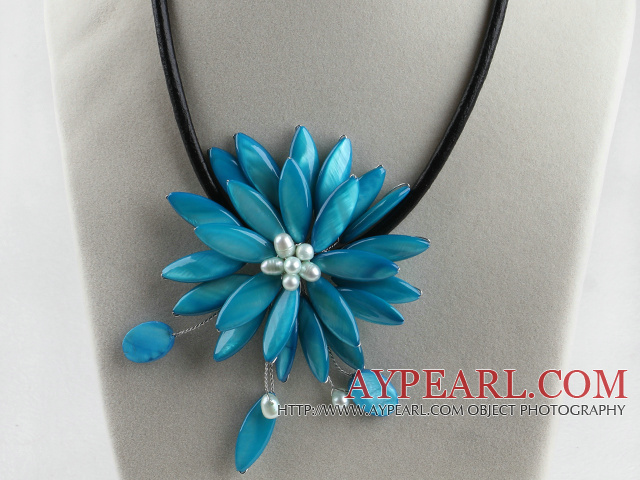 17.7 inches sky blue shell flower pearl necklace with magnetic clasp