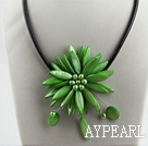 17.7 inches green shell flower pearl necklace with magnetic clasp