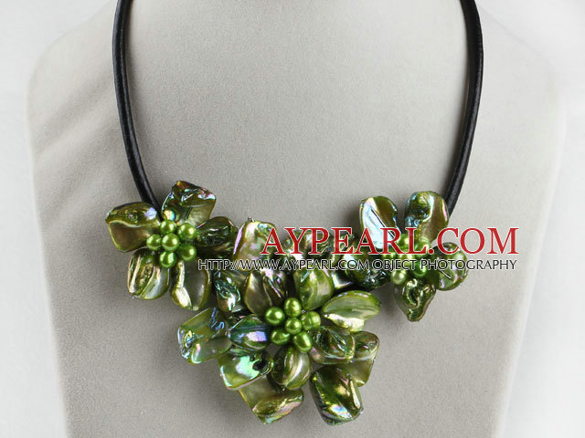 pearl and dyed green shell flower necklace with magnetic clasp