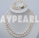double strand white pearl necklace and bracelet set 