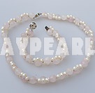 Wholesale white pearl and rose quartze necklace bracelet set