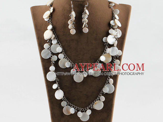 white disc shape shell crystal necklace earrings set