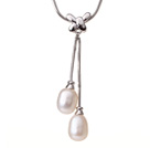 Elegant Style Natural 10-11mm Teardrop Shape White Freshwater Pearl Pendant Necklace with Flower Charm