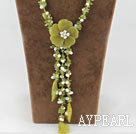 Y shape white pearl olive jade flower necklace