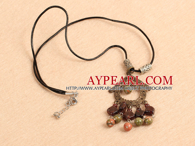 Simple Retro Style Garnet Green Piebald Stone Beads Tassel Pendant Necklace With Black Leather
