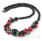Wholesale Fashion Round Black Agate And Red Alaqueca Metal Flower Charm Beaded Necklace