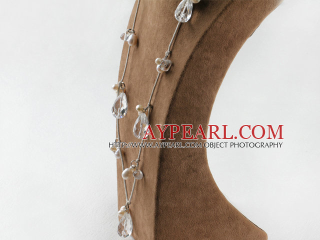27.6 inches pearl and clear crystal necklace