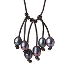 Fashion Simple Design 10-11mm Black Pearl Leather Pendant Necklace with Adjustable Length
