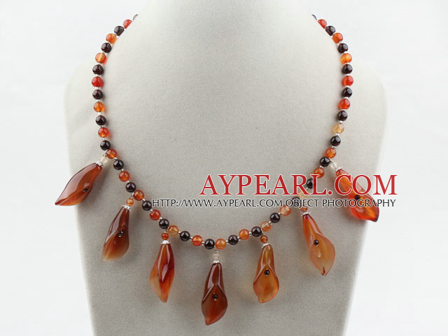 New Design Garnet and Agate Flower Necklace