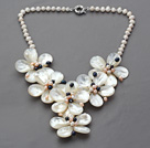Elegant Style White Freshwater Pearl and Shell Flower Party Necklace