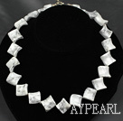 Wholesale 17.5 inches 20mm howlite necklace with toggle clasp
