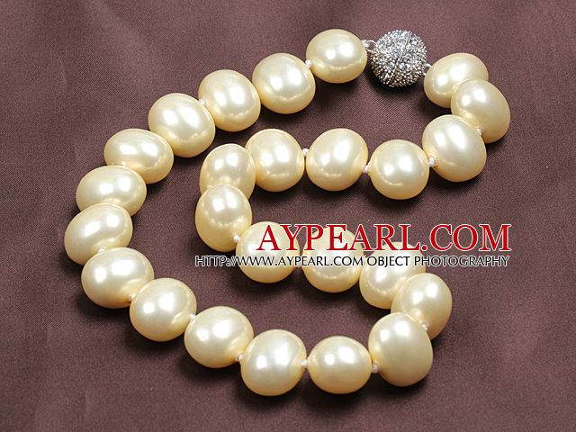 Chunky Big Potato Shape Light Yellow Color Sea Shell Beads Necklace with Magnetic Clasp