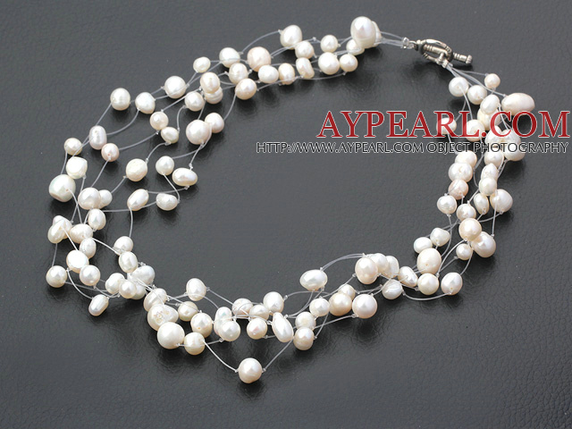 17.5 inches white pearl necklace with toggle clasp