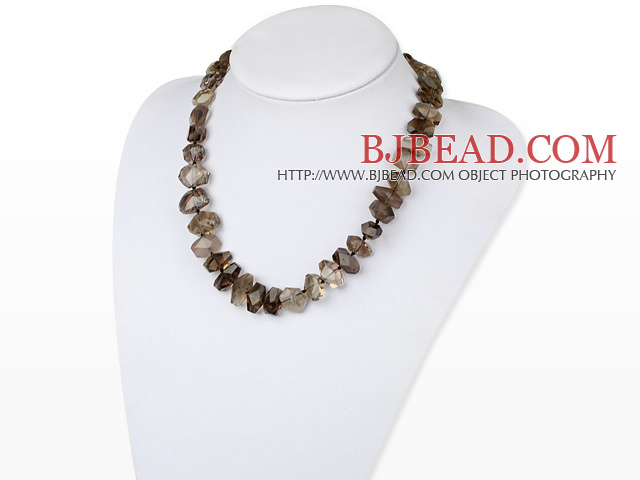 smoky quartze necklace with moonlight clasp