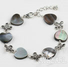 Wholesale Lovely Black Lip Shell And Metal Charm Bracelet With Extendable Chain 