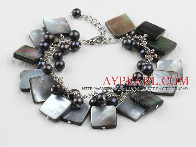 black pearl and lip shell bracelet with extendable chain