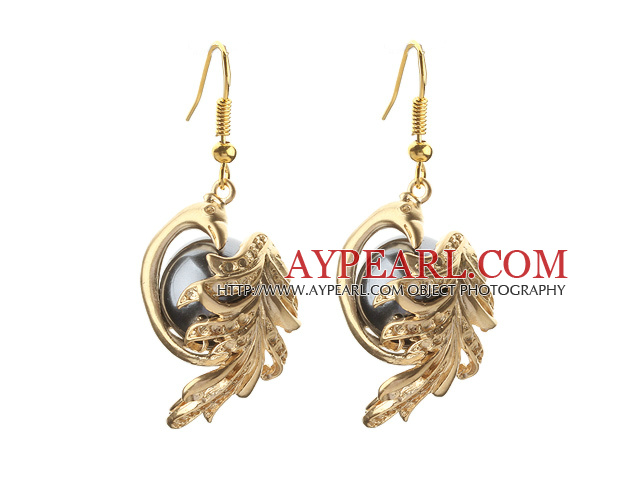 Fashion Style Black Seashell Beads and Immitation Gold Earrings