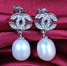 Fashion Elegant Natural White Freshwater Pearl Earring Studs With Rhinestone Accessory