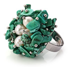 Wholesale Lovely Handmade Cluster Style Green Turquoise Chips And White Pearl Adjustable Metal Ring