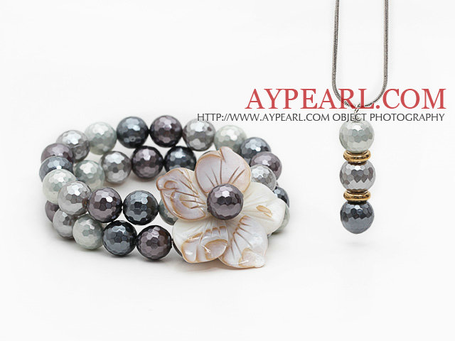 Gray and White Faceted Seashell and Shell Flower Set ( Pendant Necklace and Matched Bracelet )
