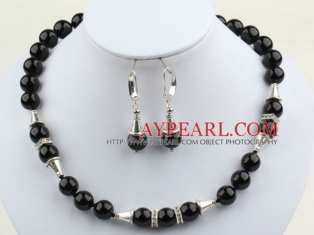 Classic Design 12mm Round Black Agate Set ( Necklace and Matched Earrings )