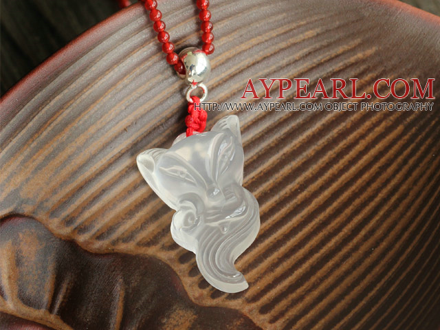 Beautiful Fox Shape White Crystal Pendant And Red Agate Beaded Necklace