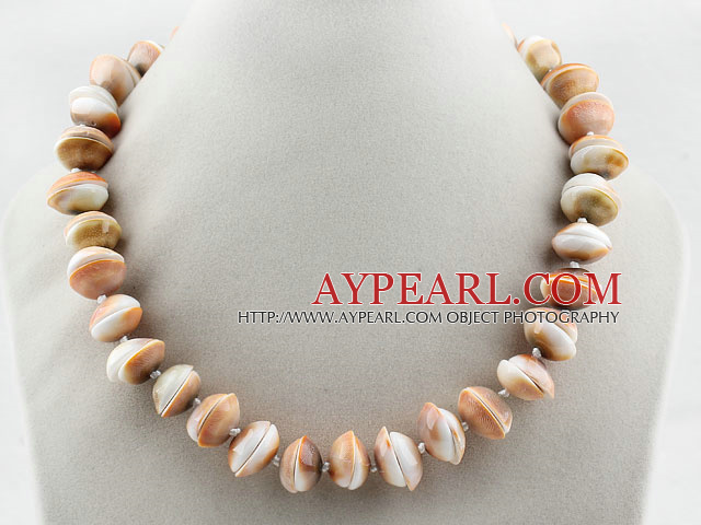Single Strand UFO Shape Sun Shellfish Necklace