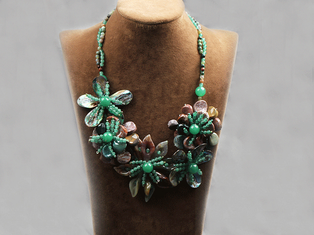 Elegant and Big Style Indian Agate and Aventurine and Abalone Shell Flower Party Necklace