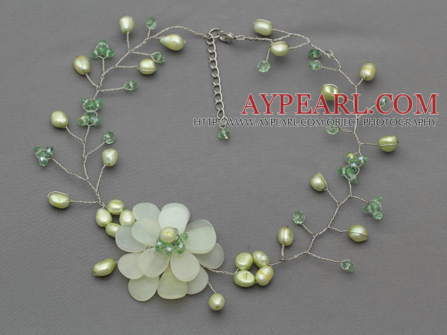 Light Green Series Green Freshwater Pearl and Green Crystal and Serpentine Jade Flower Crocheted Necklace