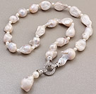 Fashion Natural Painted White Nuclear And Freshwater Pearl Pendant Charm Necklace