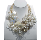 Gorgeous Natural White Freshwater Pearl Crystal Shell Flower Statement Party Necklace