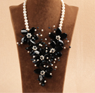 Wholesale Marvelous Beautiful Natural Freshwater Pearl Black Agate Flower Statement Party Necklace
