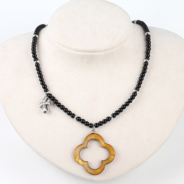 Wholesale Black Onyx Shell Necklace