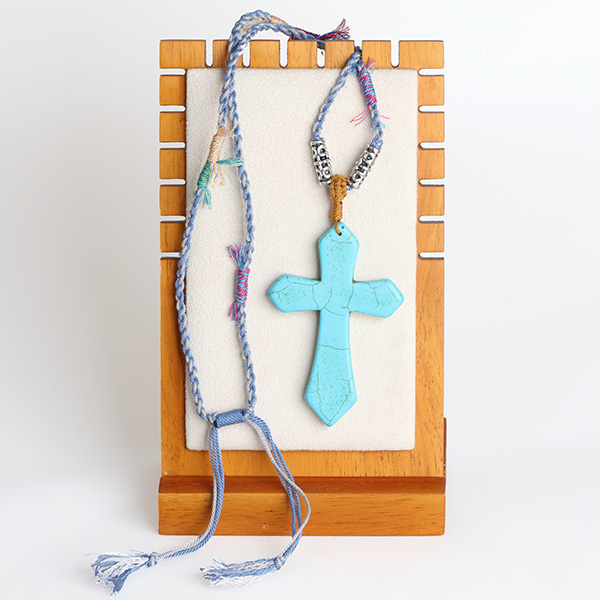 Turquoise cross pendant necklace