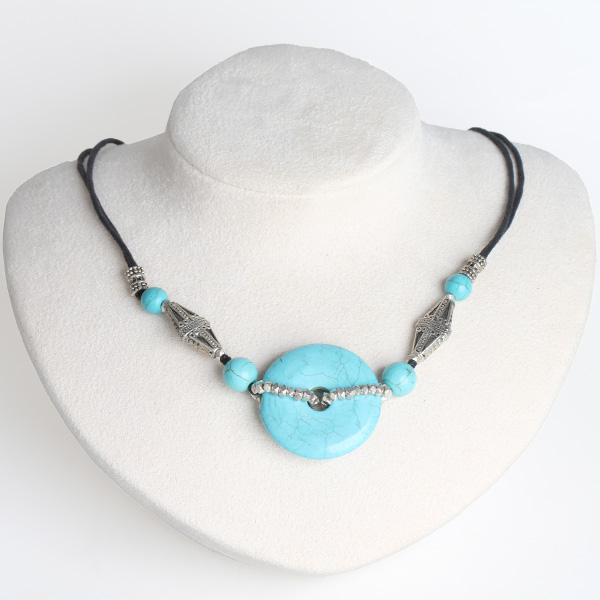 Turquoise peace clasp vintage necklace