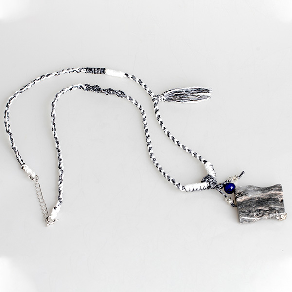 Lapis lazuli pictorial stone pendant necklace