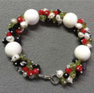 Wholesale Hot Sale Popular Round White Sea Shell Beads Cluster White Pearl Olivine Stone Chipes Bracelet