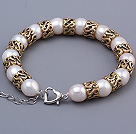 Discount Fashion 9-10mm Natural White Freshwater Pearl Beaded Bracelet With Special Copper Charms