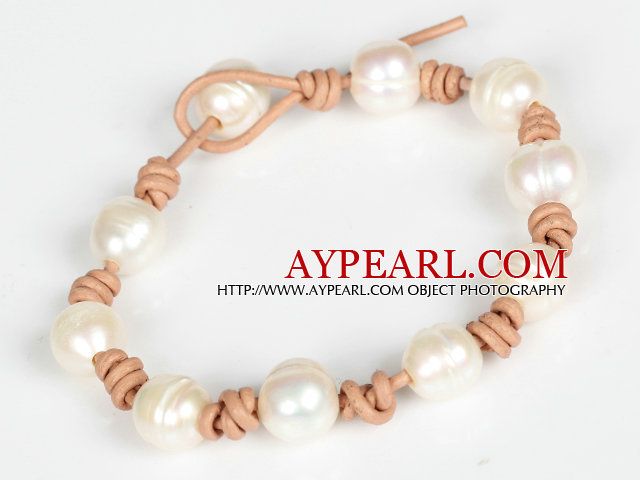 10-11mm White Freshwater Pearl Leather Bracelet with Pearl Closure
